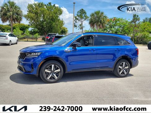Used 2023 Kia Sorento S w/ Panoramic Sunroof Package FWD image 7