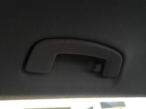 Used 2020 Volkswagen Tiguan S w/ 3rd Row Seat Package image 27