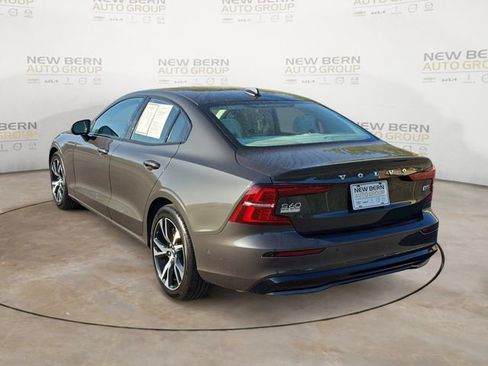 Certified 2025 Volvo S60 B5 Plus FWD image 3