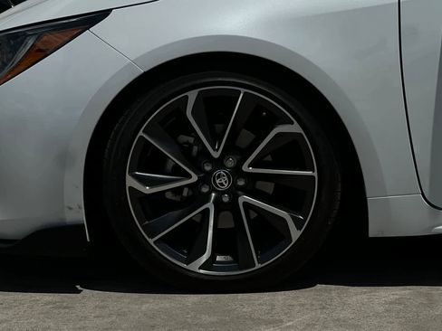 Used 2021 Toyota Corolla XSE FWD image 12