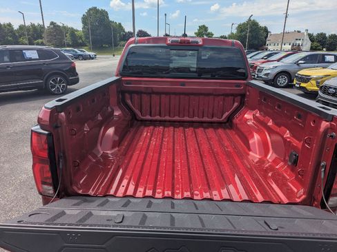New 2026 Chevrolet Colorado Z71 w/ Z71 Convenience Package 2 AWD/4WD image 40