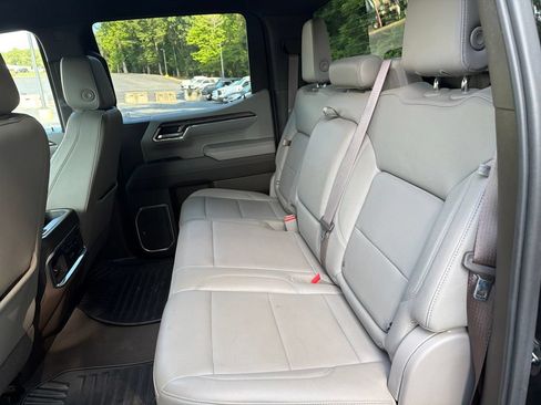 Used 2023 Chevrolet Silverado 1500 LTZ AWD/4WD image 9