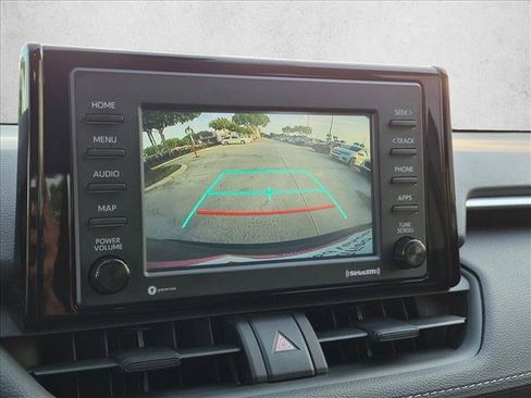 Used 2022 Toyota RAV4 LE AWD/4WD image 13
