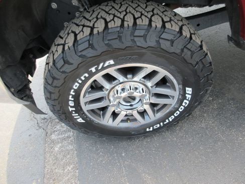 Used 2019 Ford F250 Lariat w/ Lariat Value Package AWD/4WD image 14