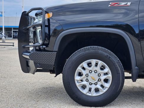 Certified 2023 Chevrolet Silverado 3500 LTZ w/ LTZ Convenience Package AWD/4WD image 12