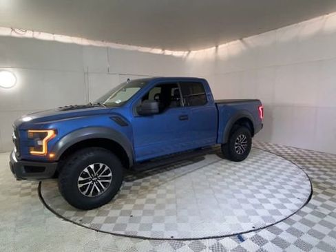 Used 2019 Ford F150 Raptor w/ Equipment Group 801A Mid image 7