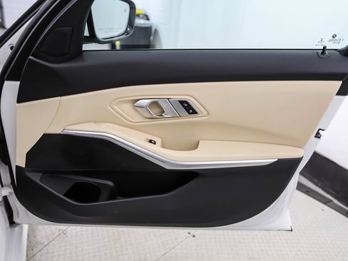 Certified 2023 BMW 330i xDrive Sedan w/ Driving Assistance Package AWD/4WD image 29