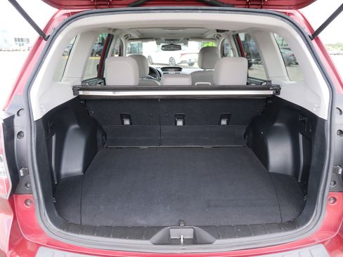 Used 2016 Subaru Forester 2.5i Premium image 14