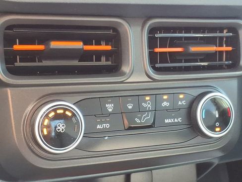 Certified 2024 Ford Maverick XLT FWD image 17
