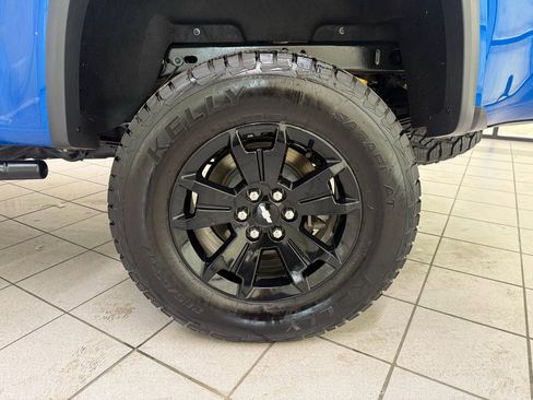 Used 2021 Chevrolet Colorado ZR2 w/ ZR2 Dusk Special Edition AWD/4WD image 13