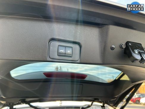 Used 2025 Nissan Rogue SV AWD/4WD image 12