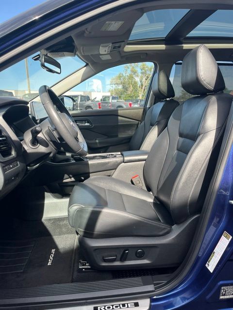 Used 2023 Nissan Rogue SL w/ SL Premium Package AWD/4WD image 28