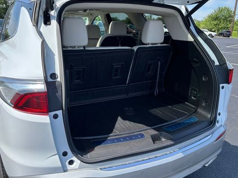 Used 2023 Buick Enclave Essence w/ Experience Buick Package AWD/4WD image 23