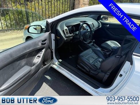 Used 2016 Kia Forte Koup EX w/ EX Premium Package FWD image 6