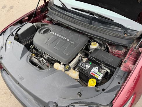 Used 2019 Jeep Cherokee Trailhawk image 23