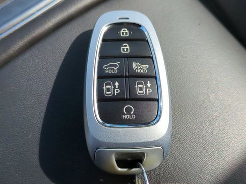 Certified 2023 Hyundai Santa Fe Calligraphy image 37