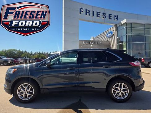 Used 2024 Ford Edge SEL w/ Convenience Package AWD/4WD image 4