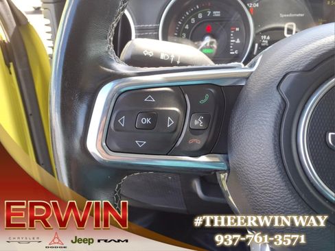 Used 2023 Jeep Wrangler Unlimited Sahara w/ Cold Weather Group AWD/4WD image 18