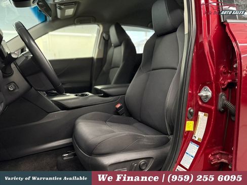 Used 2021 Toyota Venza LE w/ Carpet Mat Package (TMS) AWD/4WD image 17