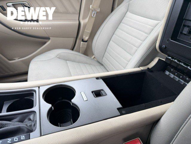 Used 2018 Ford Taurus SE FWD image 22