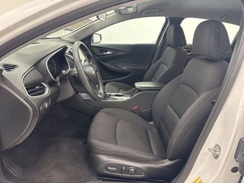 Used 2024 Chevrolet Malibu LT image 23