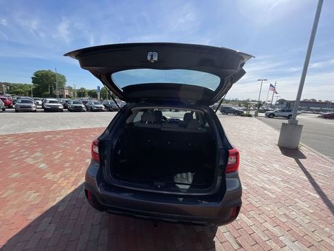 Used 2019 Subaru Outback 2.5i AWD/4WD image 32