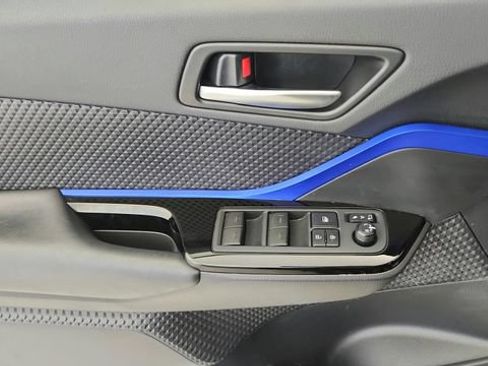 Used 2021 Toyota C-HR XLE FWD image 18