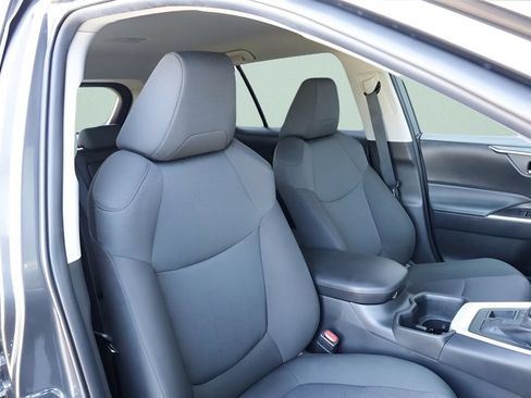Certified 2025 Toyota RAV4 XLE AWD/4WD image 23