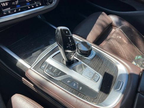 Used 2016 BMW 750i RWD image 21