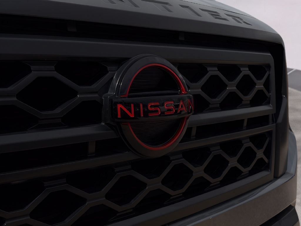 Certified 2024 Nissan Frontier Pro-X RWD image 30
