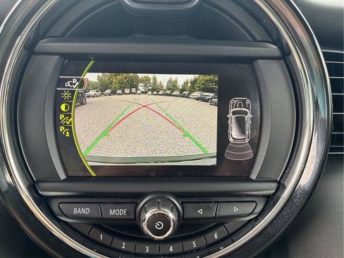 Used 2017 MINI Cooper 4-Door Hardtop FWD image 31
