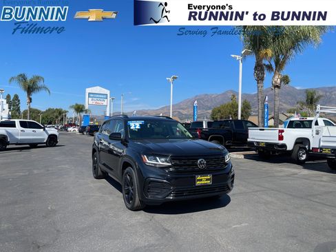 Used 2022 Volkswagen Atlas SEL R-Line image 1