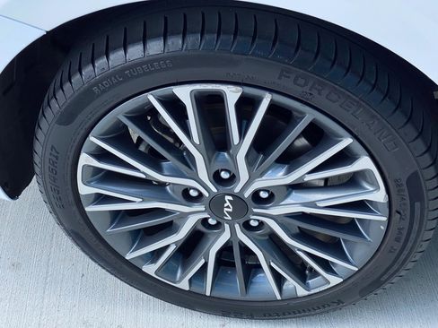 Used 2023 Kia Forte GT-Line w/ GT-Line Technology Package image 35