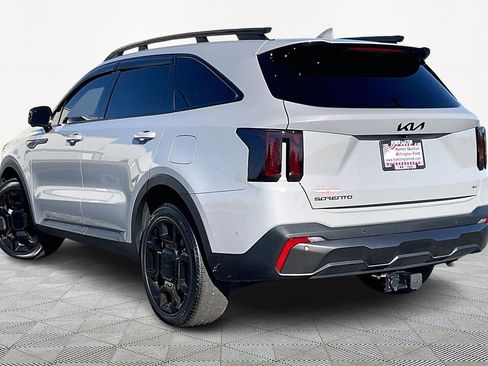 Used 2025 Kia Sorento SX image 10