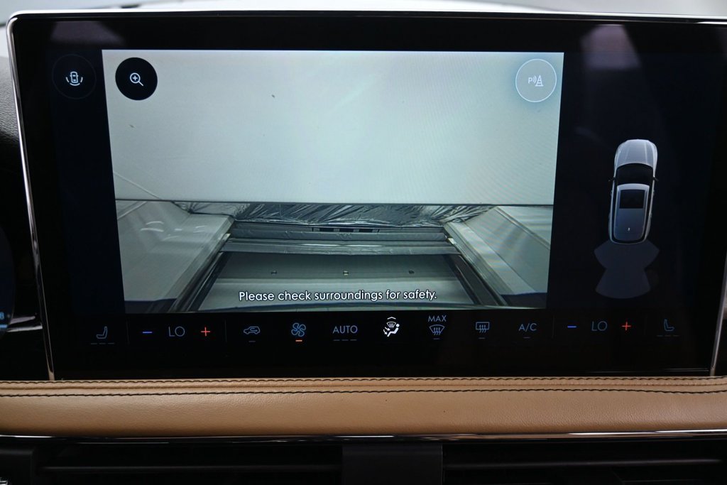Used 2023 Lincoln Corsair Grand Touring AWD/4WD image 24