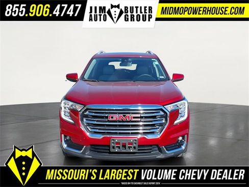 Used 2023 GMC Terrain SLT image 11