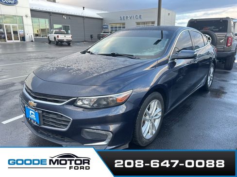 Used 2016 Chevrolet Malibu LT image 2