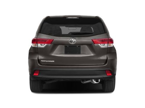 Used 2019 Toyota Highlander LE FWD image 5