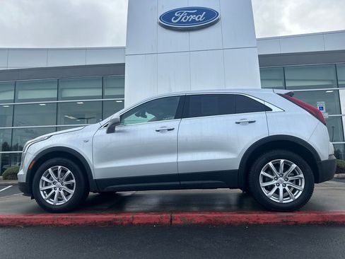 Used 2021 Cadillac XT4 Luxury image 1