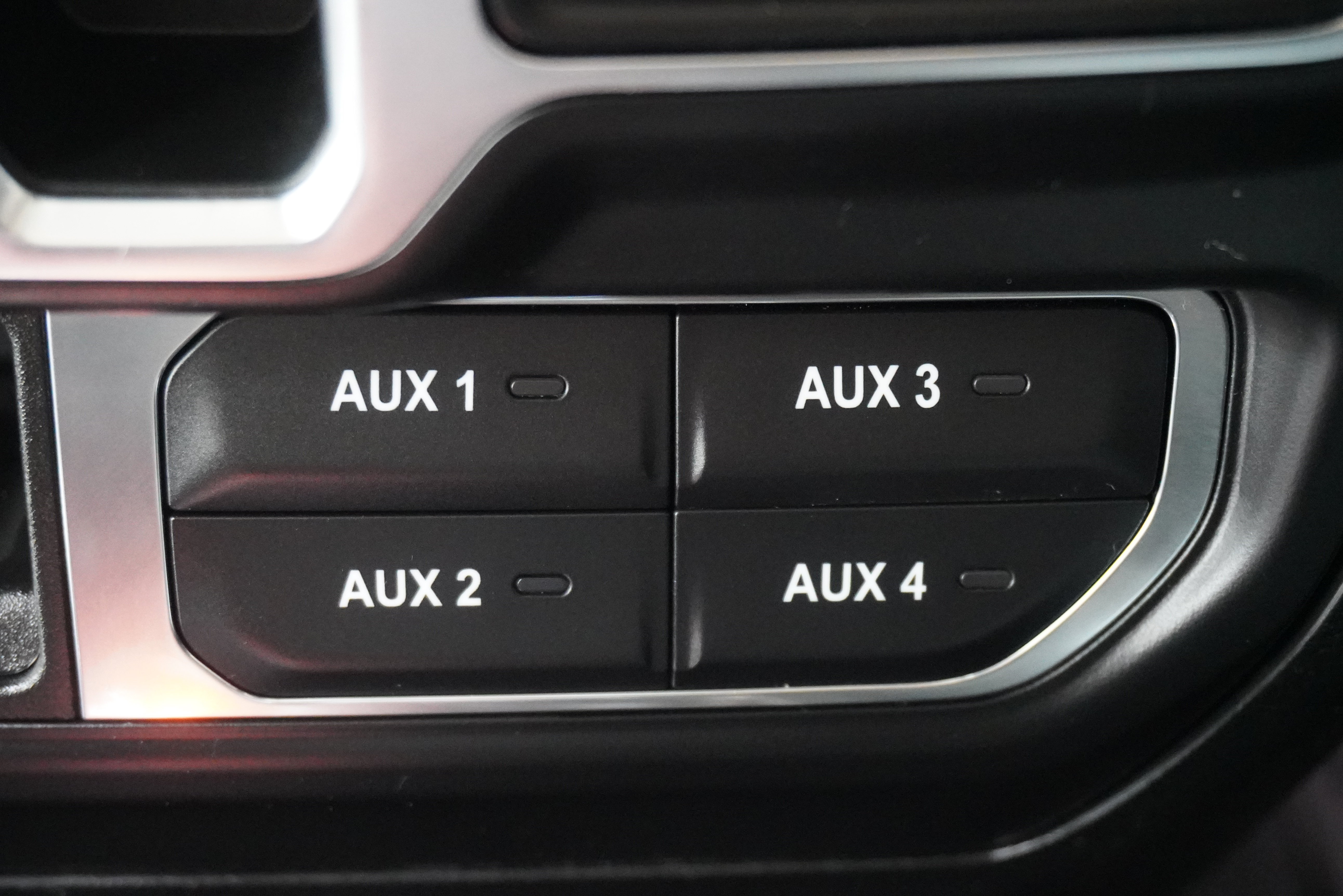 Used 2021 Jeep Wrangler Unlimited Sahara AWD/4WD image 25