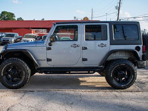 Used 2014 Jeep Wrangler Unlimited Sahara w/ Max Tow Package image 3