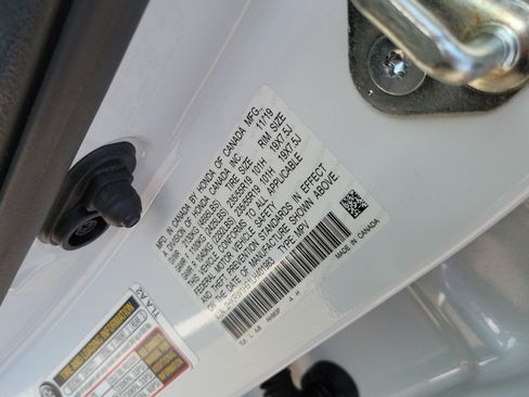 Used 2020 Honda CR-V Touring image 34