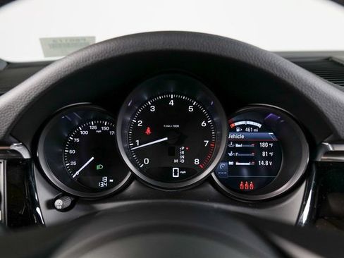 Certified 2026 Porsche Macan AWD/4WD image 21