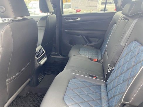 New 2026 Volkswagen Atlas Cross Sport SEL Premium R-Line image 10