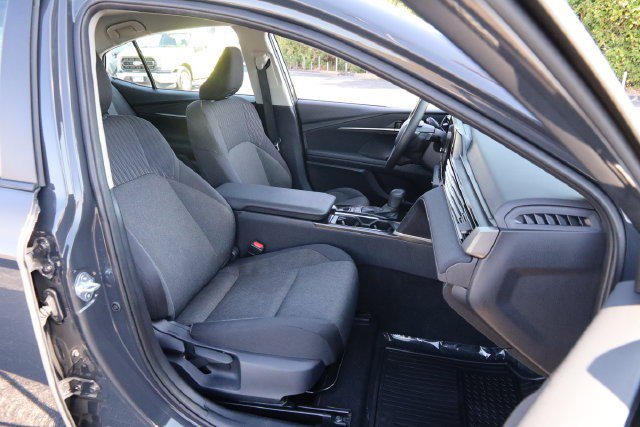 Used 2025 Toyota Camry LE FWD image 27