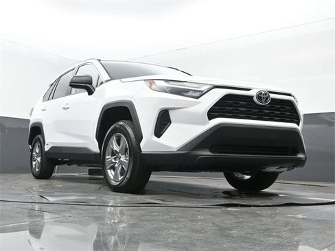 Used 2025 Toyota RAV4 LE image 23