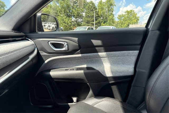 Used 2024 Jeep Compass Latitude AWD/4WD image 20