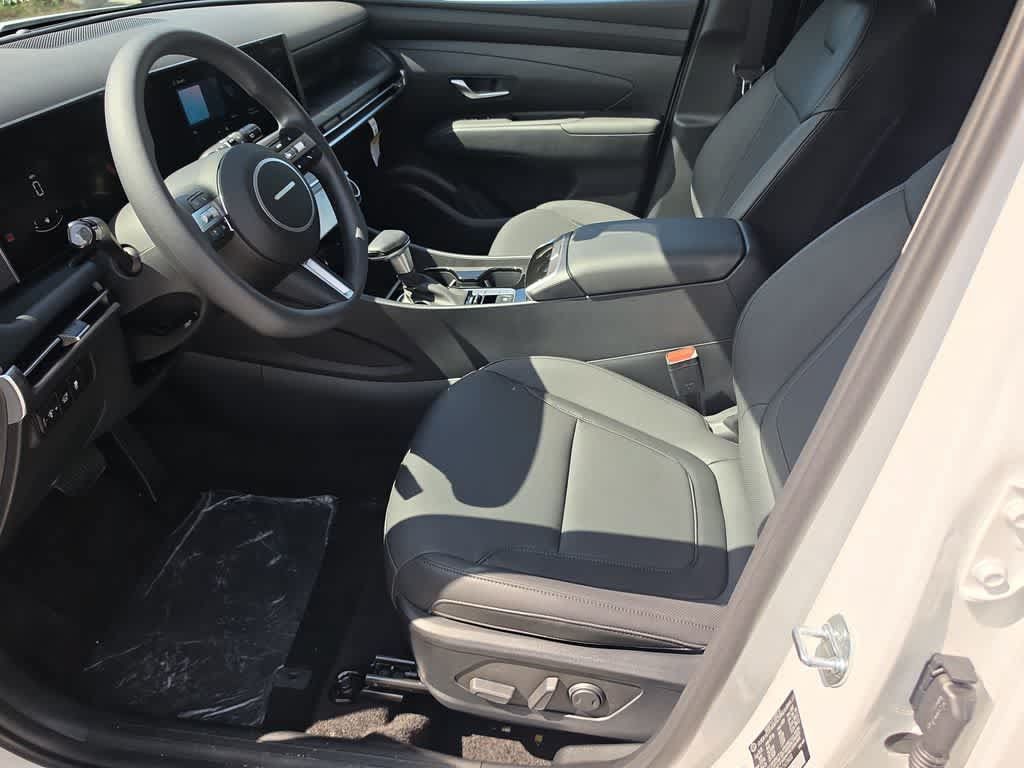New 2026 Hyundai Tucson SEL Plus w/ Tow & Go Package FWD image 16