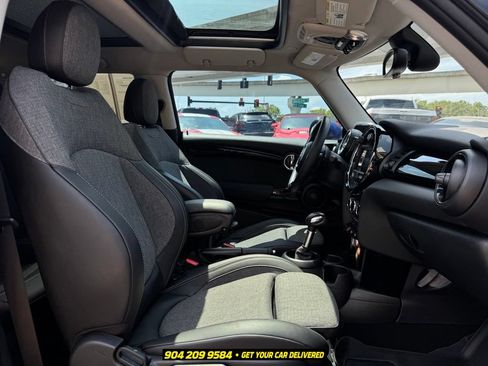 Used 2019 MINI Cooper S w/ Premium Package FWD image 30