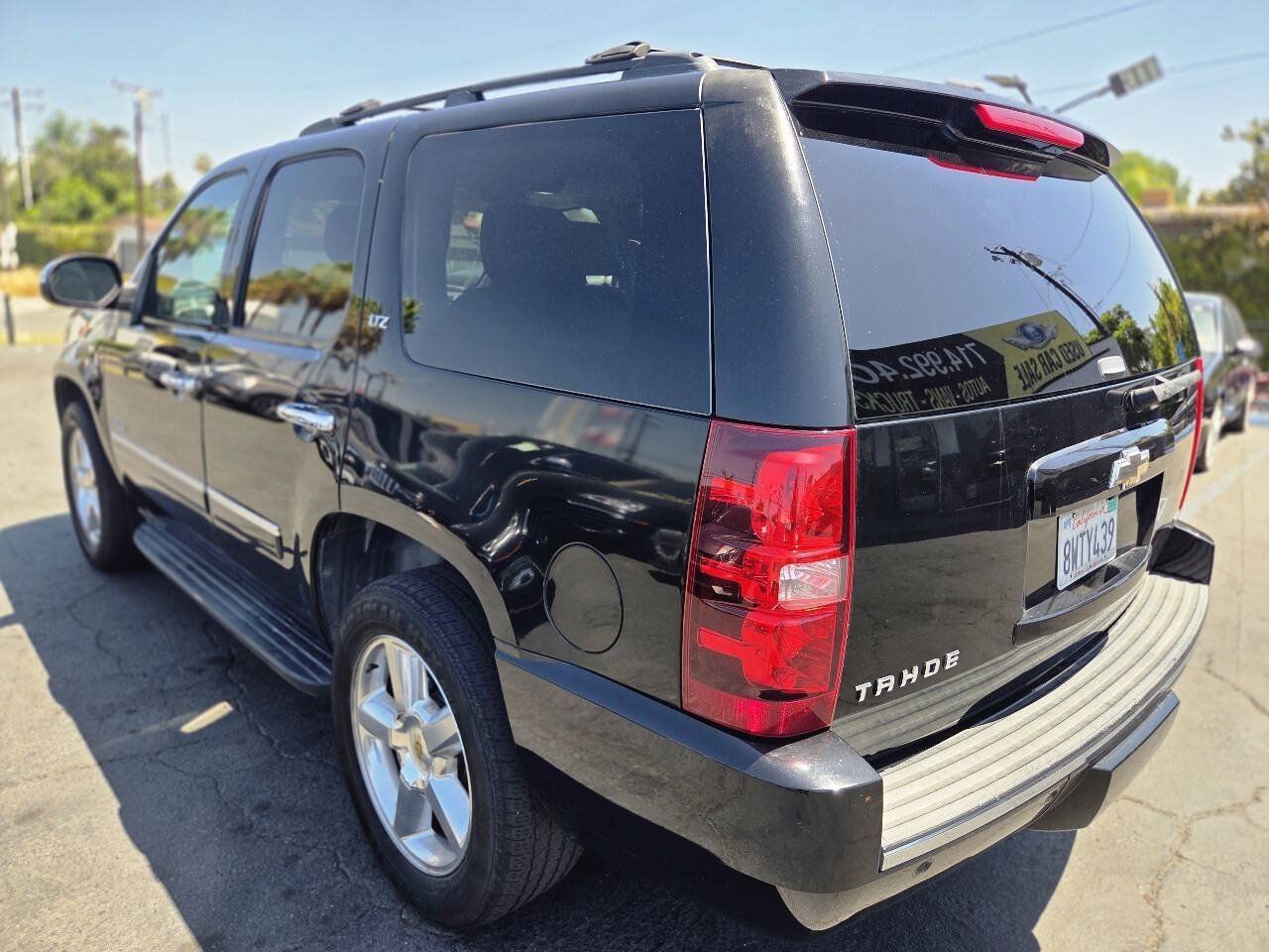Used 2011 Chevrolet Tahoe LTZ RWD image 20